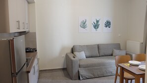 Basic-Apartment (Agape) | Wohnbereich | Smart-TV