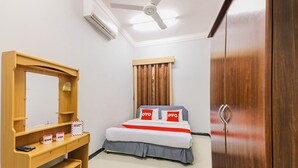 Standard Room | Hypo-allergenic bedding available, in-room safe, desk, laptop workspace - Super OYO 110 Ras Al Hadd Guest House (Al Hadd)