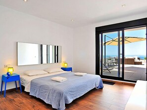 4 Schlafzimmer, Bügeleisen/Bügelbrett, kostenloses Internet