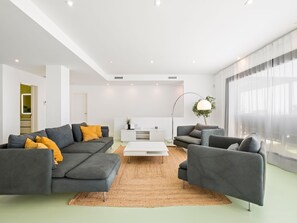 TV - Vacation home Megin by Interhome (Moraira)
