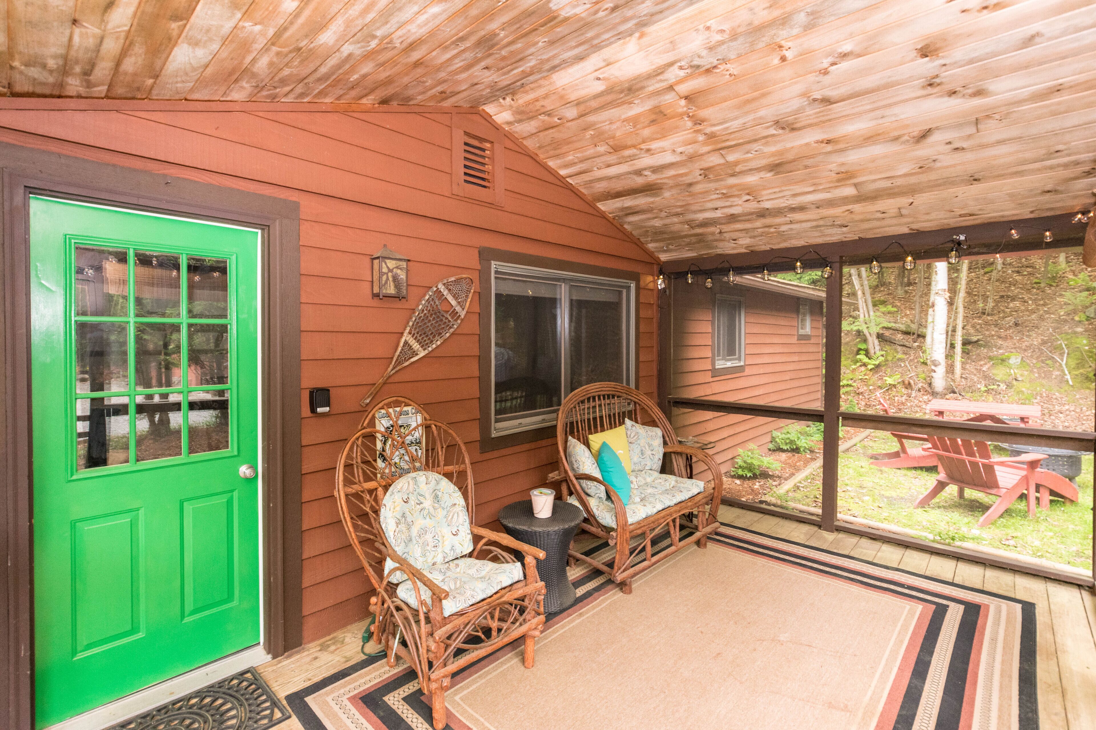 7 Best PetFriendly Cabins In Saranac Lake, New York Updated 2024