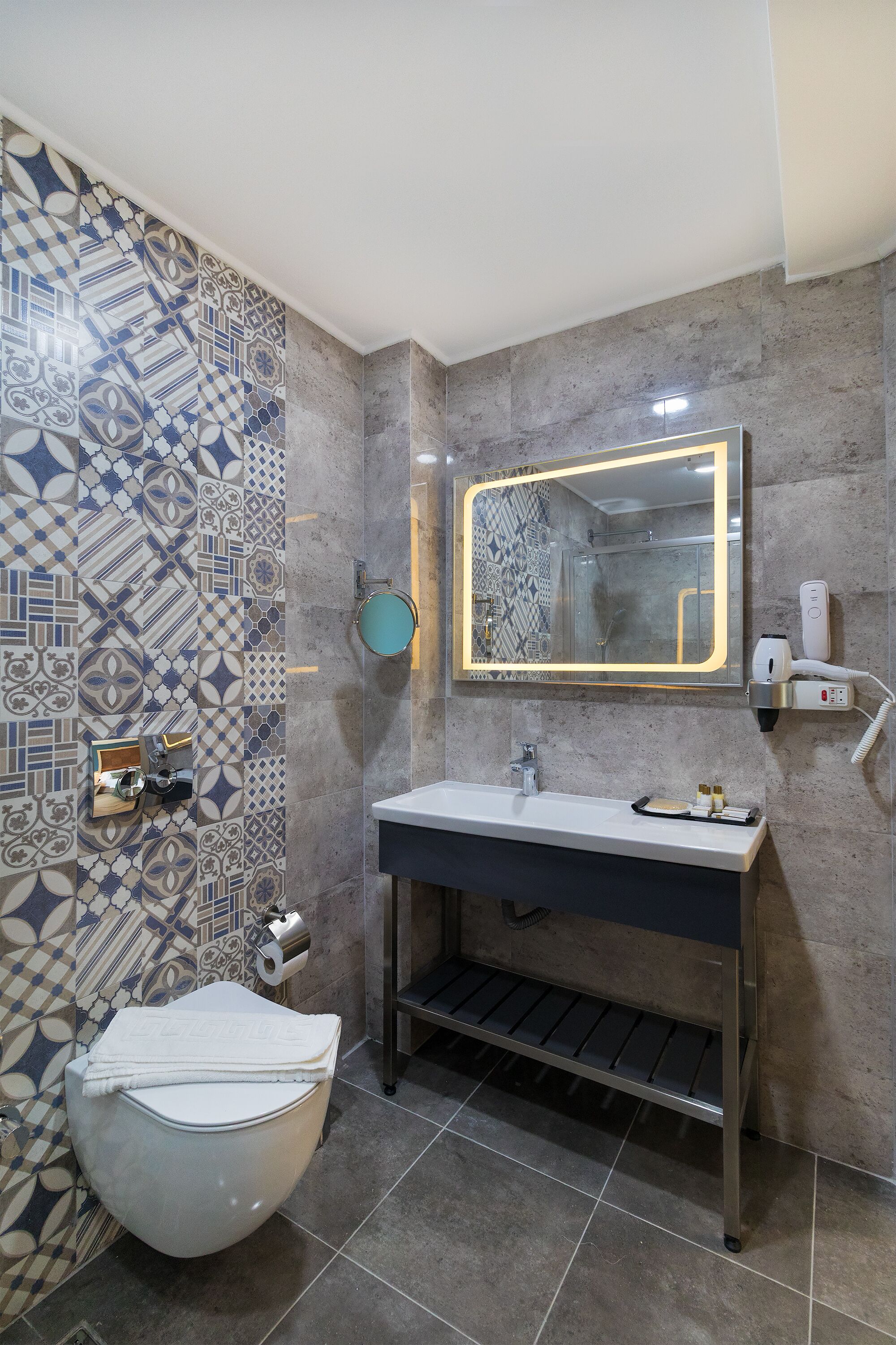 deluxe double room, mountain view | bathroom shower