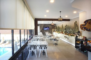 2 restaurants, breakfast, lunch, dinner served; Mediterranean cuisine