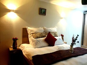 Iron/ironing board, free WiFi, bed sheets, wheelchair access
