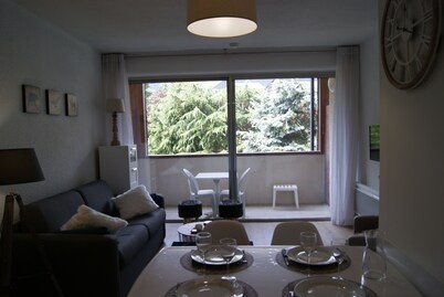 APARTMENT *** RENOVATED IN NEW ST LARY VILLAGE