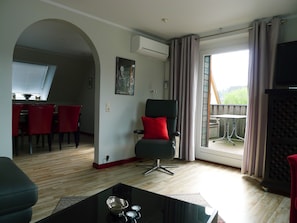 Fernseher, Stereoanlage