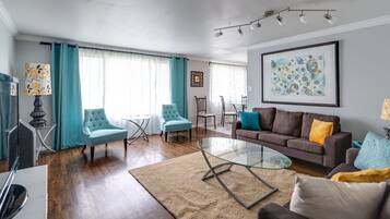 Smart TV, video games, DVD player, video library