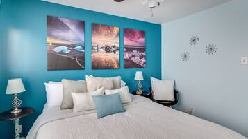 3 bedrooms, pillowtop beds, desk, iron/ironing board