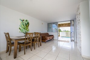 Outdoor dining - Private pool, Oceanview, Centrally located! (Puerto)