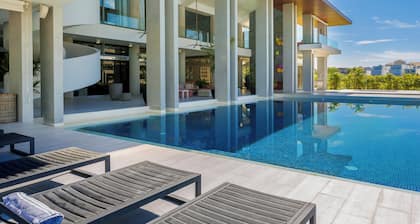 LUXUSVILLA FÜR FAMILIEN