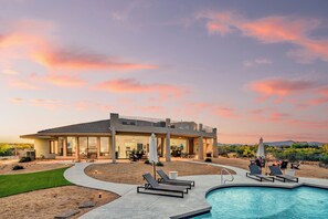 Pool - Fallbrook by AvantStay | Secluded Home on 40acres w/Pool, Rooftop & Trails! (Scottsdale)
