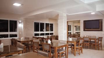 Desayuno buffet incluido todos los días