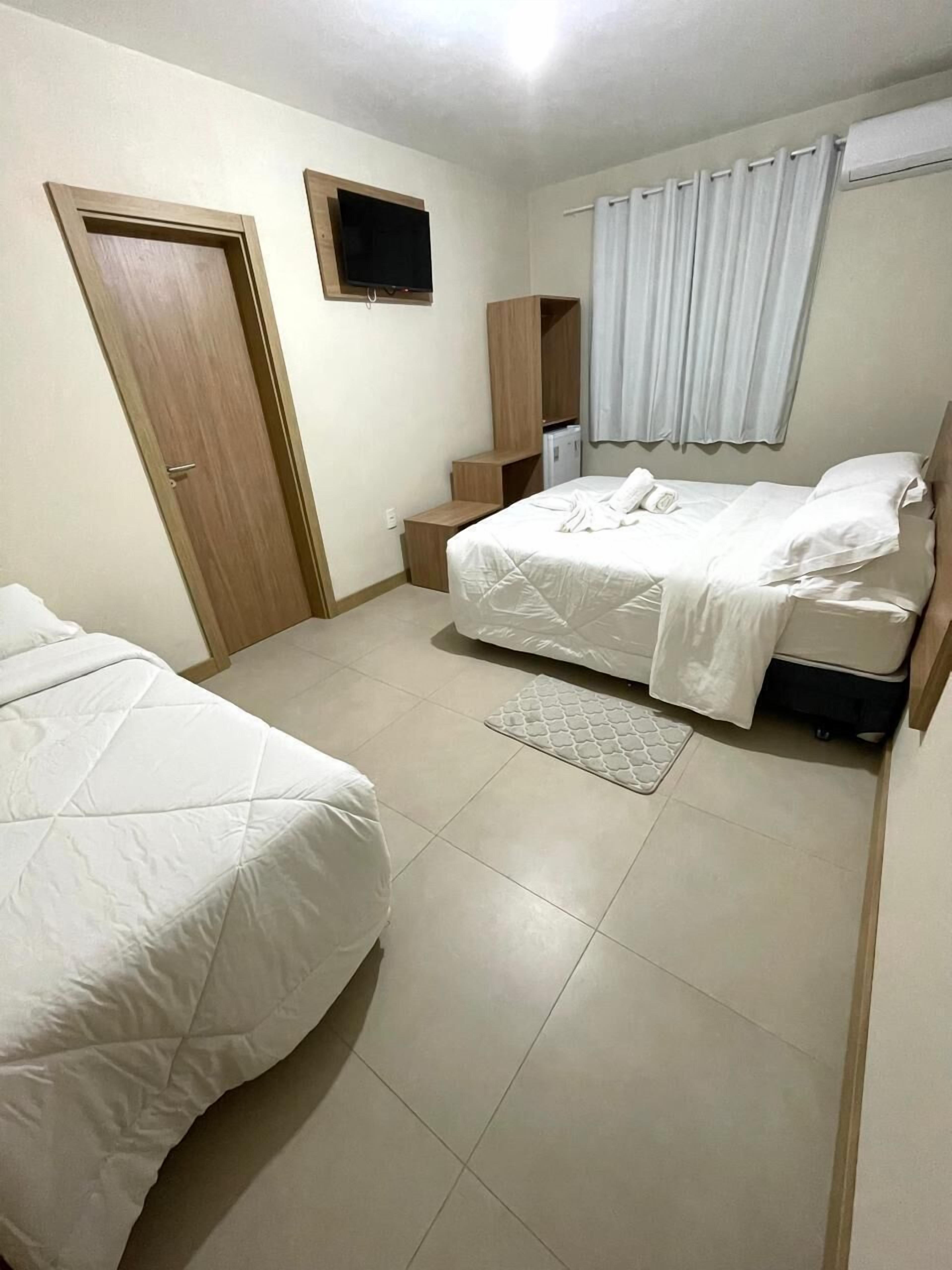 슈피리어 트리플룸 | 객실 내 금고, 암막 커튼, 방음 설비, 다리미/다리미판