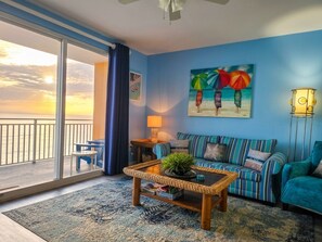 Smart TV, fireplace, table tennis, toys