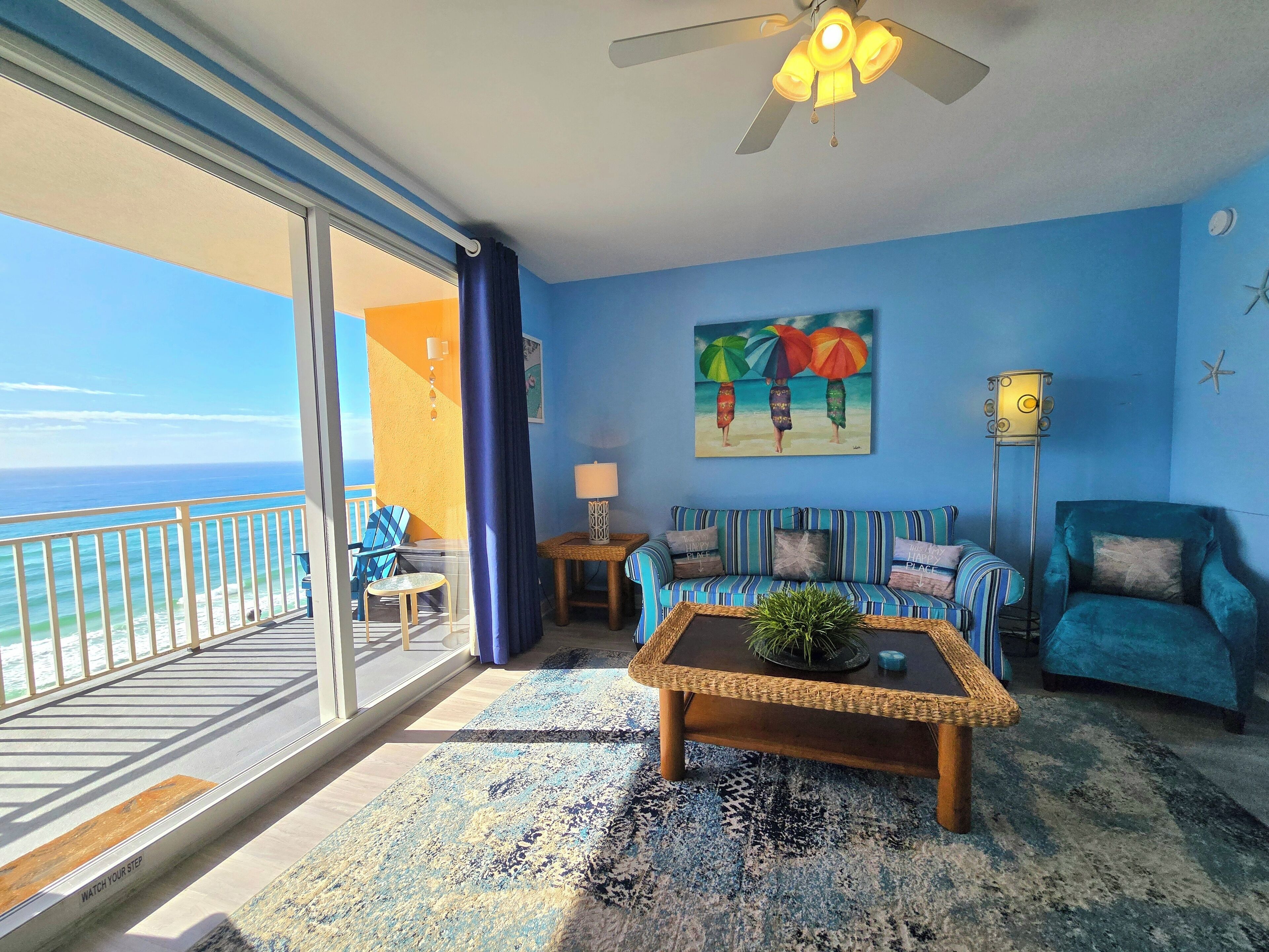 Smart TV, chimenea, tenis de mesa y juguetes 