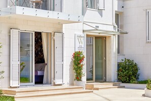 Property entrance - Apartments Maison W (Kotor)