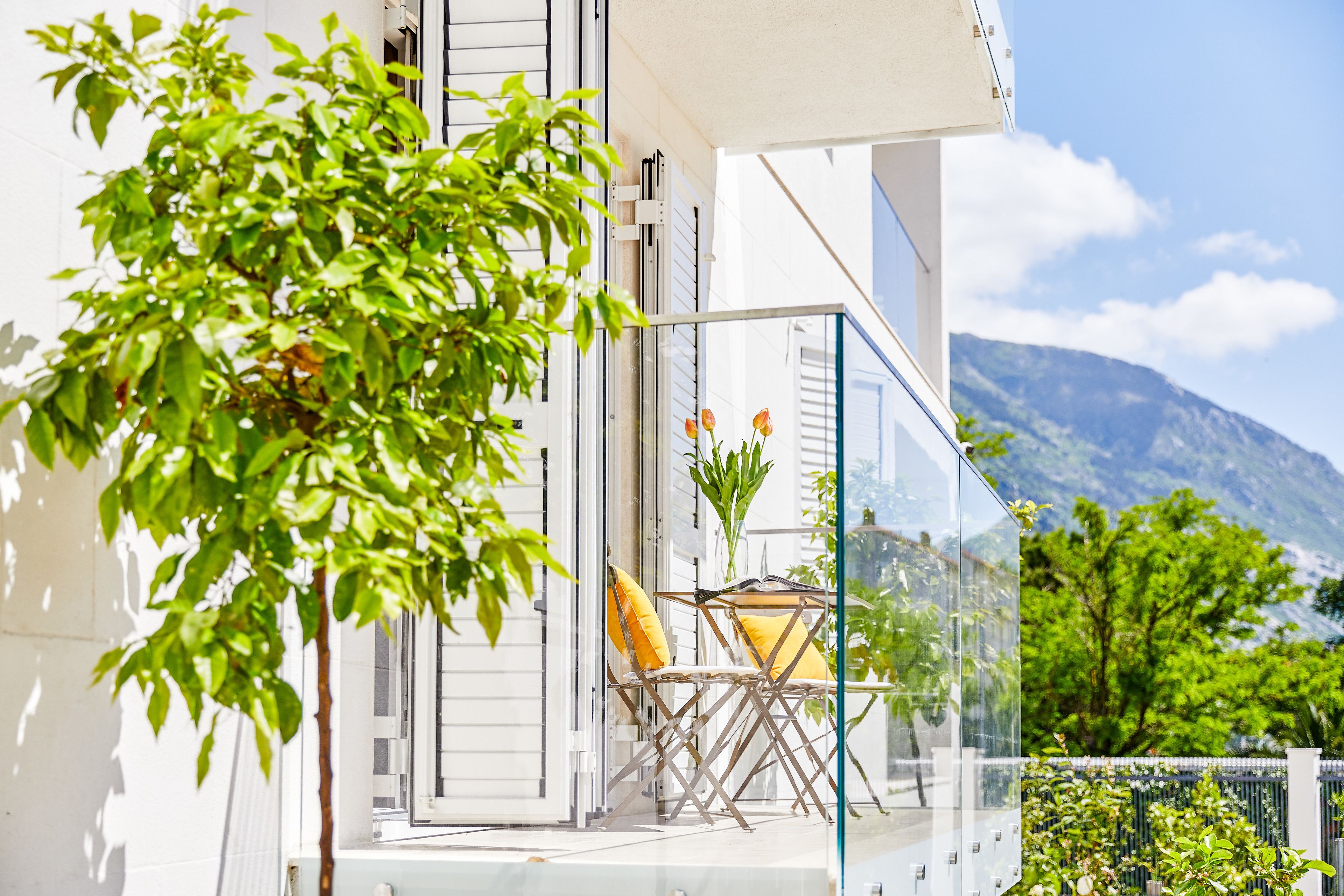 Luxury Apartment | Mountain view