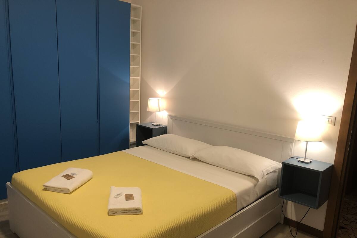 Double Room, Shared Bathroom, City View | Desk, soundproofing, iron/ironing board (on request), WiFi (free)