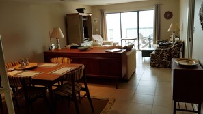 Smart TV, DVD player, books