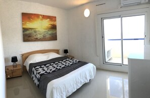 2 bedrooms, iron/ironing board, WiFi - BARCARESA-Apartment beautiful sea view swimming pool tennis mini golf parking wifi (LE BARCARES)