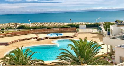 BARCARESA-Apartment beautiful sea view swimming pool tennis mini golf parking wifi