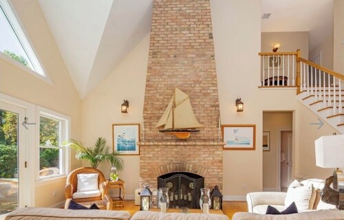 Light and Bright East Hampton Home, Perfect Location!