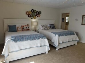 3 bedrooms, iron/ironing board, WiFi, bed sheets