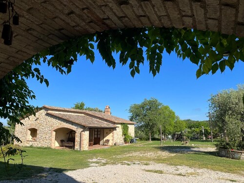 Farmhouse Podere dell'Olmo in Umbria - Holiday Home (Ida's House)