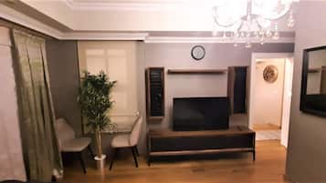Triple Room | Living room