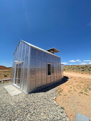 Exterior - Luxury Glamping!  Near Horseshoe, Antelope Canyon, Lake Powell, Grand Canyon.' (Page)