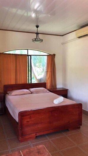 Kamar Keluarga, Beberapa Tempat Tidur | Wi-Fi gratis dan seprai linen