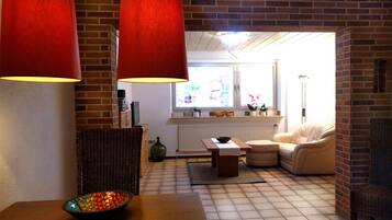 Fernseher, Stereoanlage