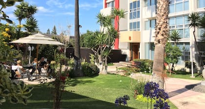 Dali Suites - Adults Only