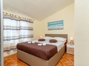 3 bedrooms, Internet, bed sheets