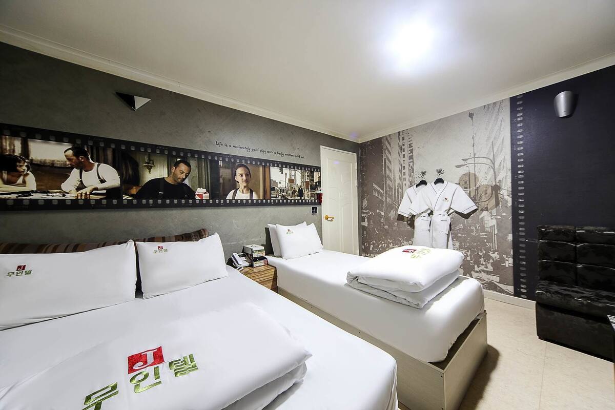 Kamar Twin | Wi-Fi gratis dan seprai linen