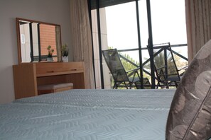 2 bedrooms, in-room safe, iron/ironing board, travel crib - Corcovada Apartment Lot 33 with Pool in Albufeira (Albufeira)