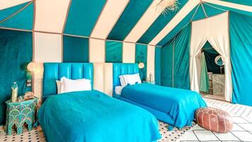 Deluxe Twin Room, 2 Single Beds, Non Smoking, Mountain View