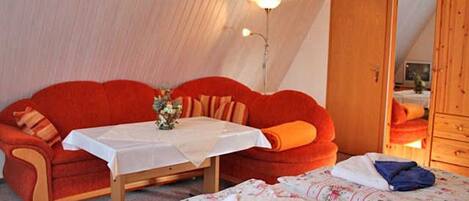 1 habitación, wifi y ropa de cama