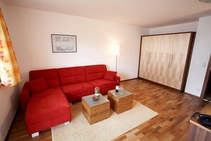 TV, DVD player