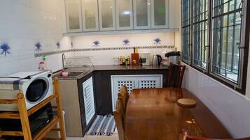 Fridge, microwave, coffee/tea maker, electric kettle