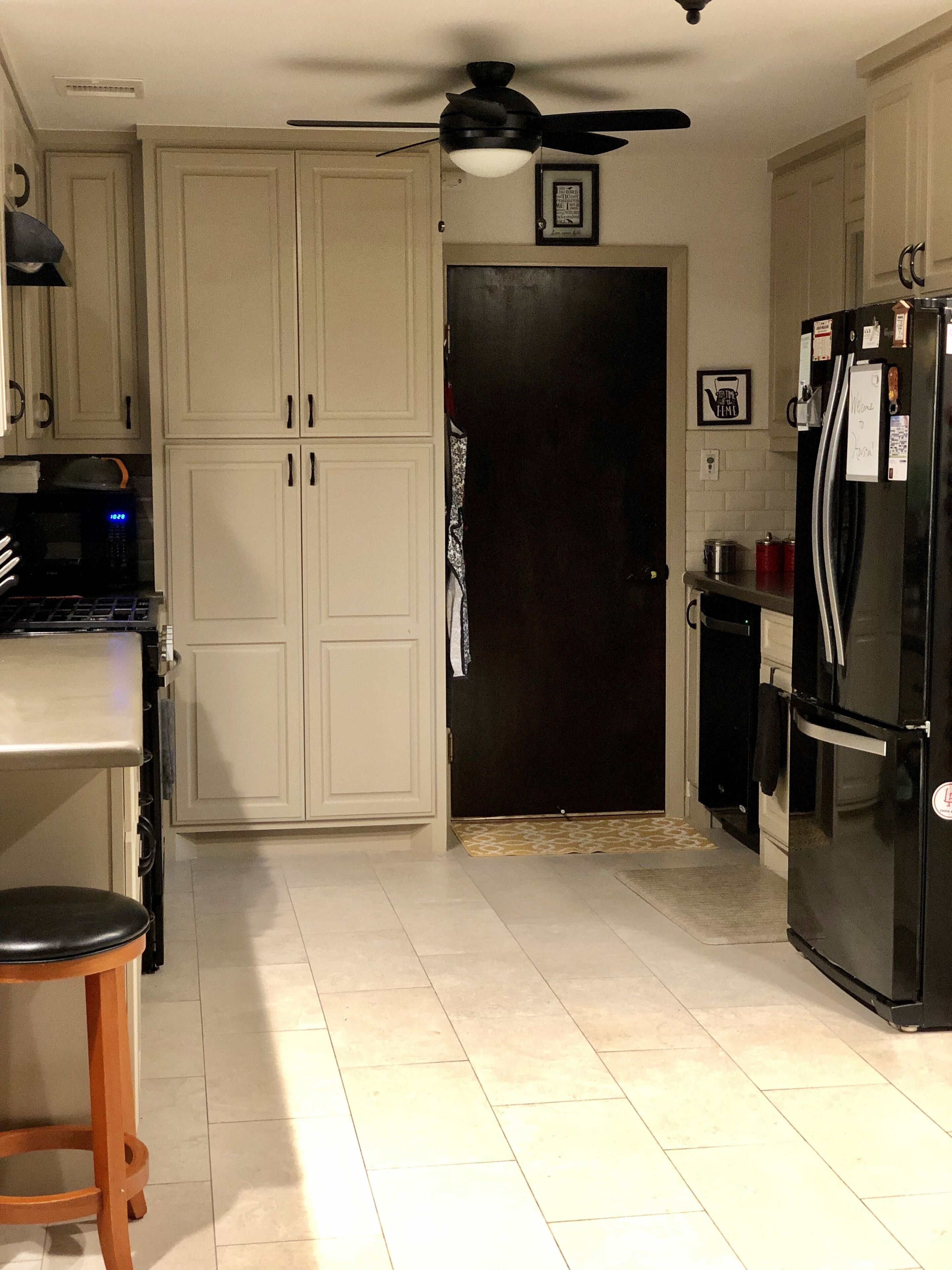 冰箱、微波炉、烤箱、炉灶