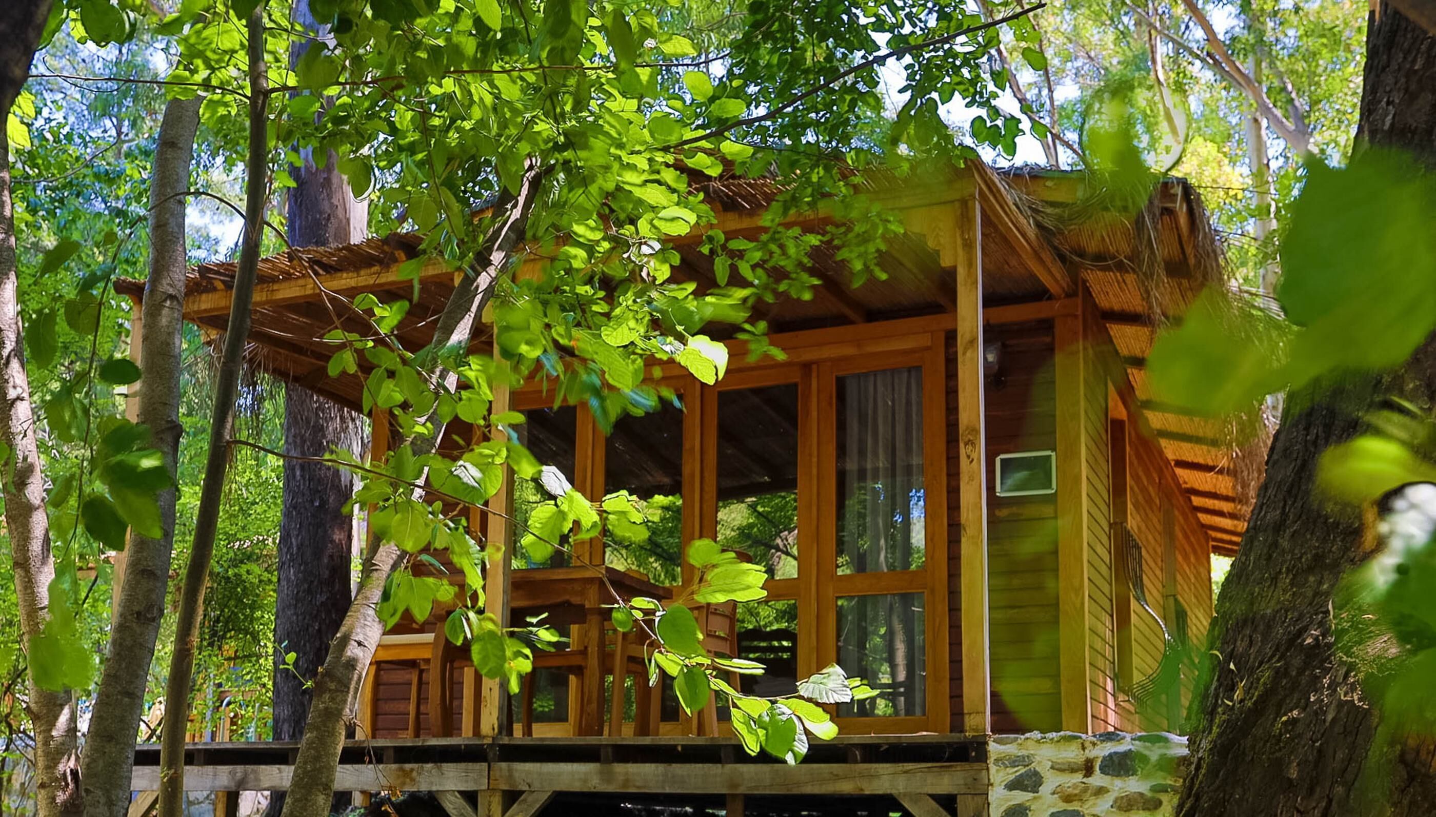 hypo-allergenic bedding, minibar, in-room safe, blackout curtains