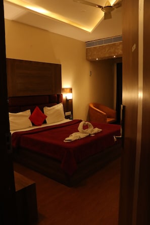 Suite | Tirai kedap cahaya, tempat tidur lipat/tambahan, dan Wi-Fi gratis