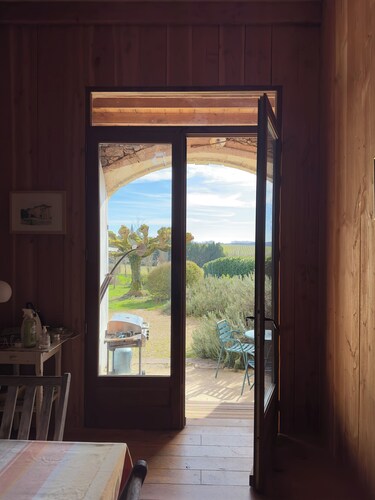 Les Foucauds. A little paradise among the vines