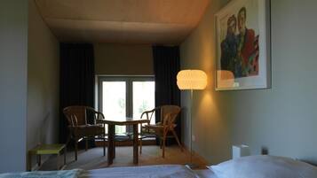 3 bedrooms, iron/ironing board, travel cot, WiFi