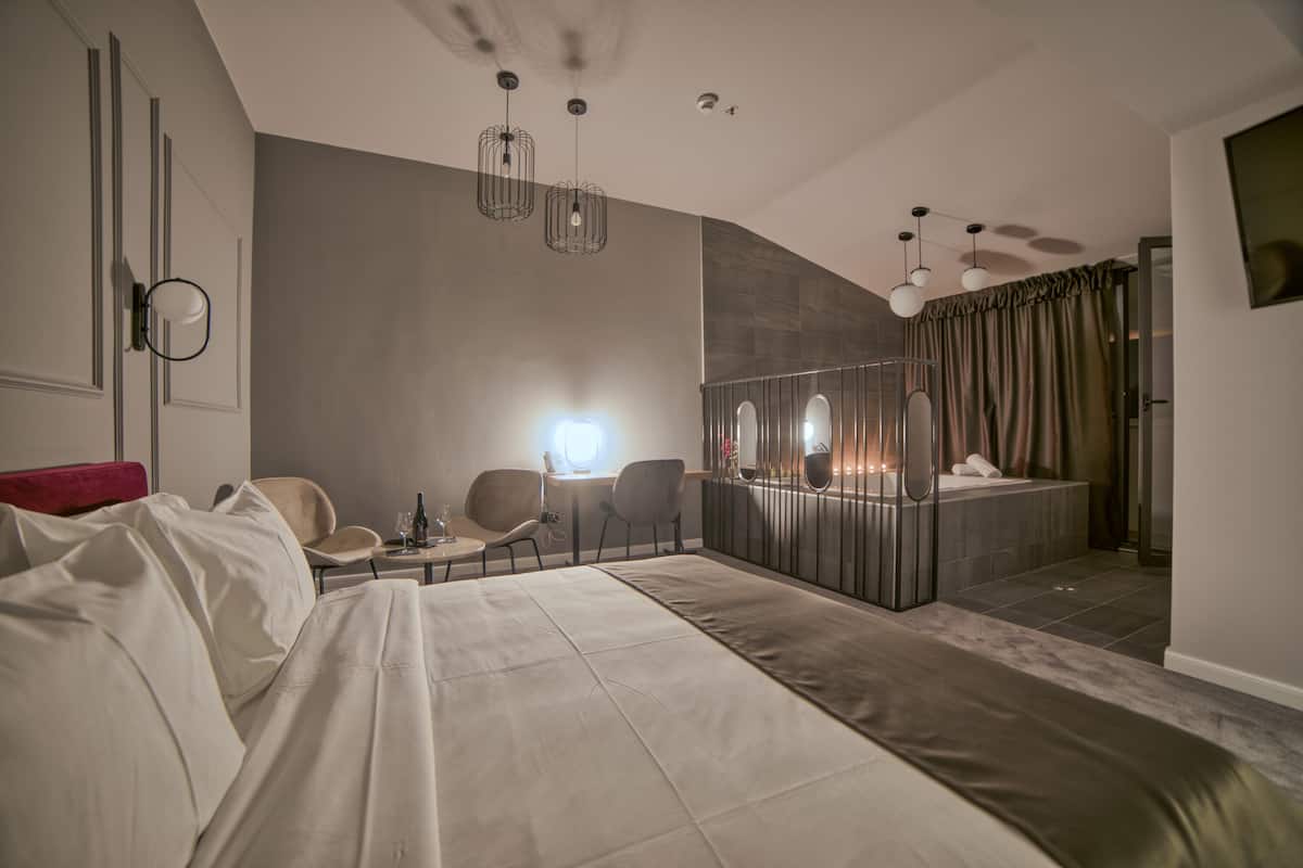 comfort apartment | 1 bedroom, minibar, desk, soundproofing