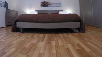 Comfort Double Room, Garden View | Memory-foam beds, desk, laptop workspace, blackout curtains