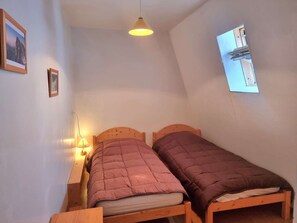 3 室のベッドルーム、WiFi (無料)