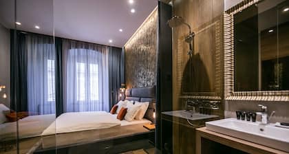 Teatro Suite & Rooms