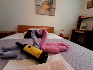 Classic Single Room, City View